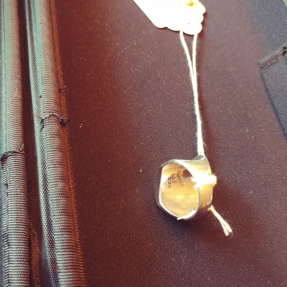 Heavy Mexican Sterling Ring - Picture 4 of 4